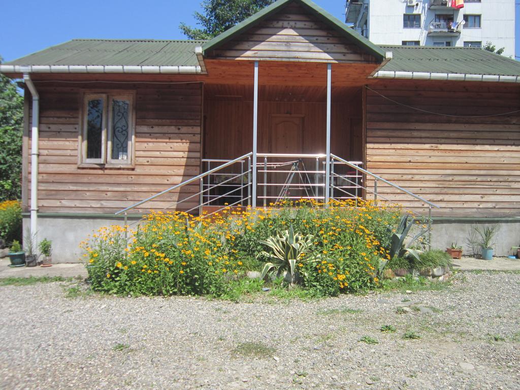 Wooden Cottage 마킨자우리 외부 사진